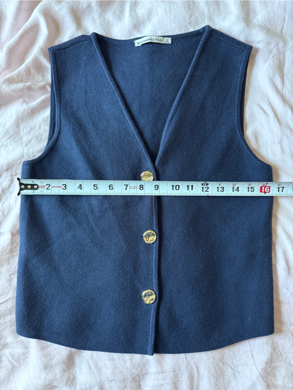 Abercrombie & Fitch LuxeLoft V-Neck Vest - Picture 5 of 6